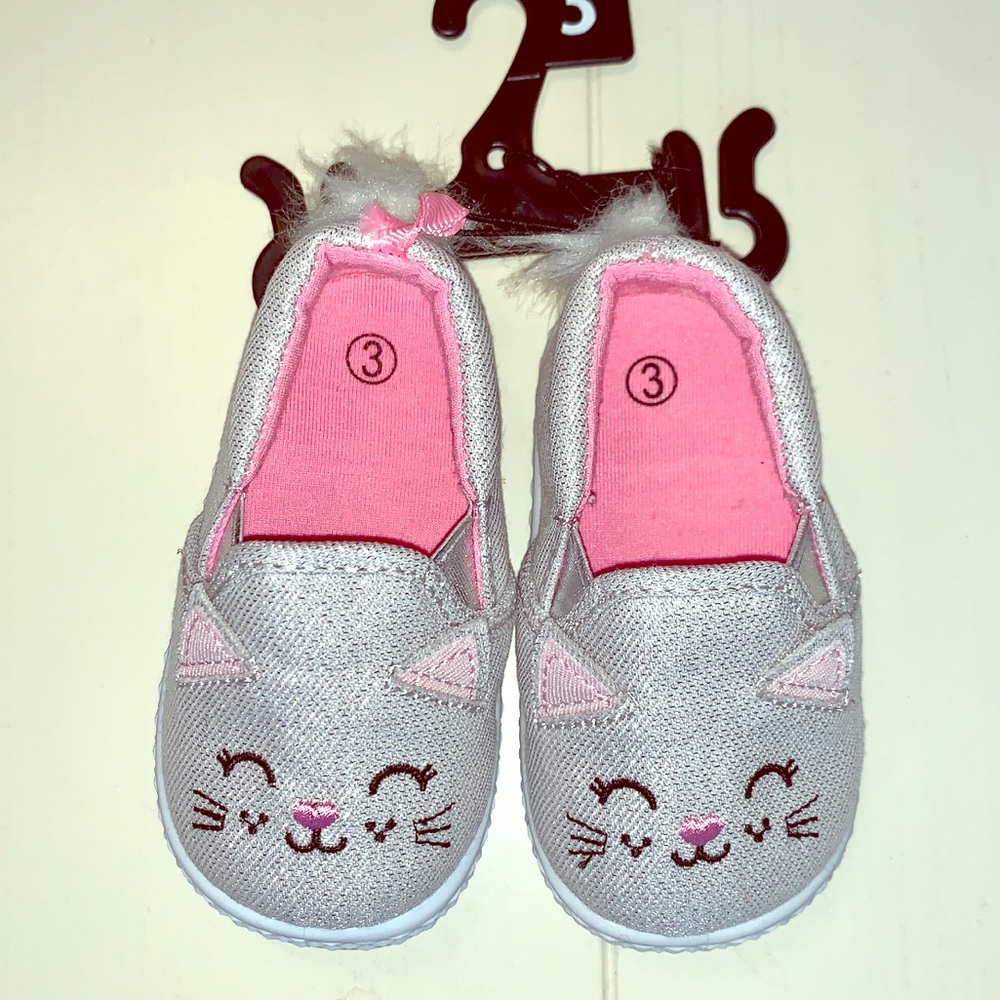NWT infant slip on sneakers